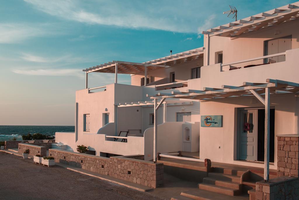 Tania Milos Pollonia Exterior foto
